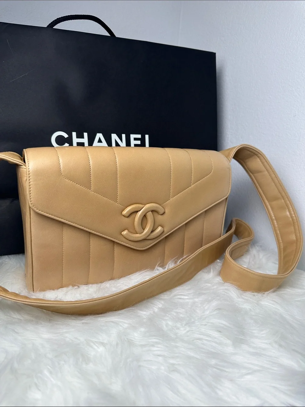 💯Authentic Vintage Chanel CC Logo Shoulder Bag – Beige Lambskin 🍀